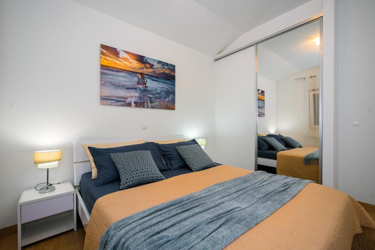 Villa Vruja Pisak Exteriör bild
