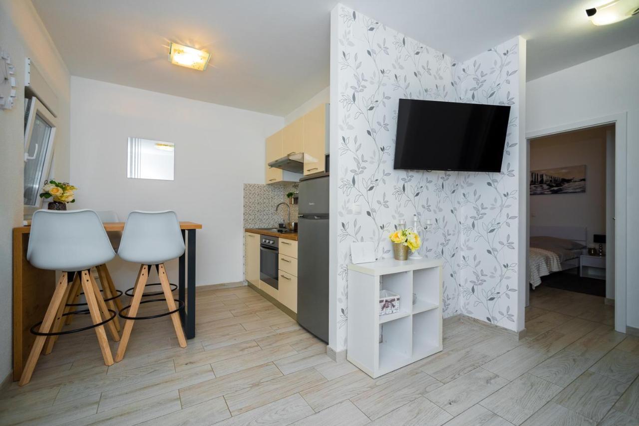 Villa Vruja Pisak Exteriör bild